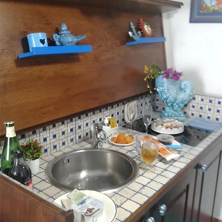 Affittacamere Casa Il Soffio Di Eolo 4*